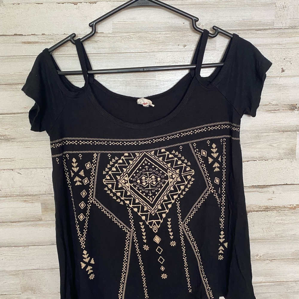Black Geometric Print Women's Top